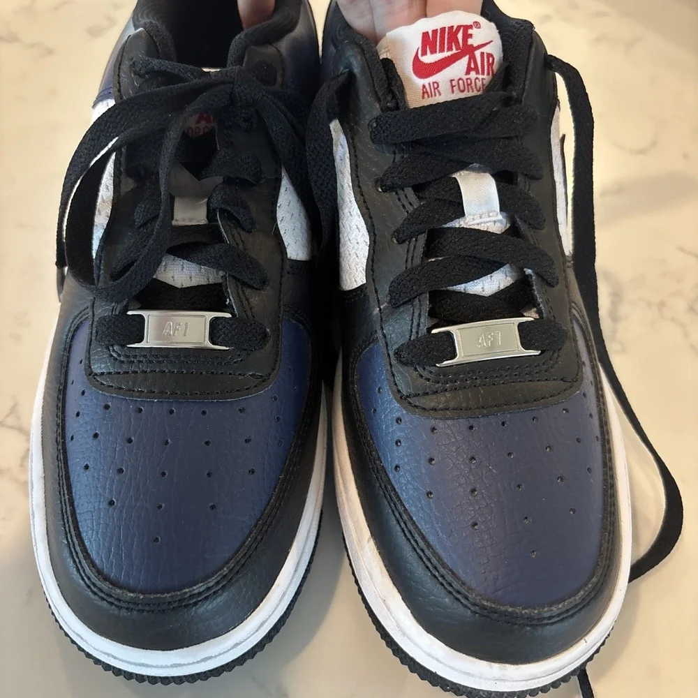 Nike Air Force 1 Youth 5.5 Sneakers Navy/Black HJ9201-400 School Shoes Pristine!